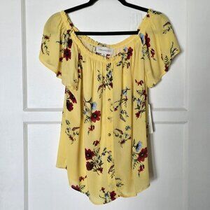Urbanology blouse top size medium rayon yellow floral short sleeve faux buttons